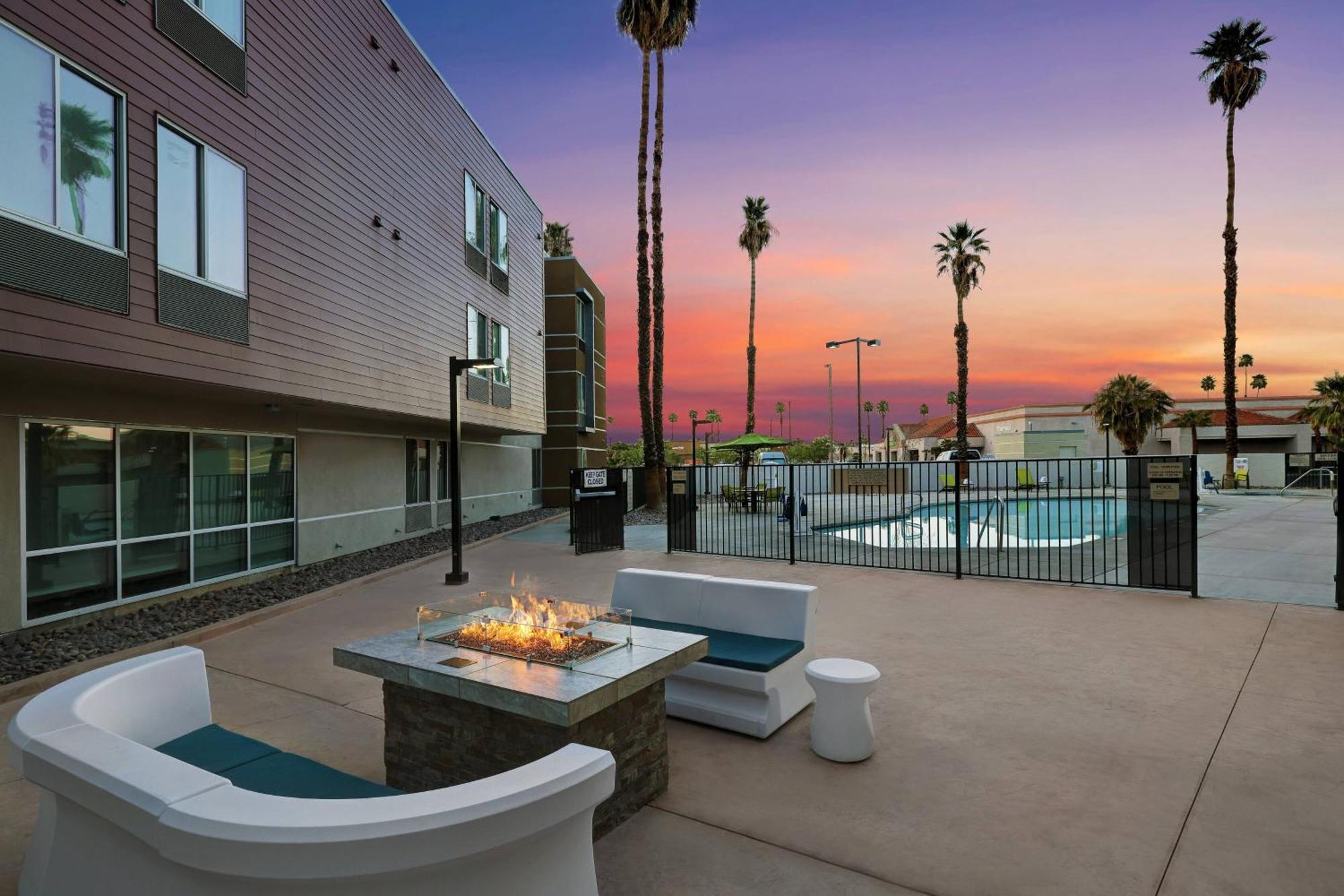 Springhill Suites By Marriott Palm Desert Exterior photo